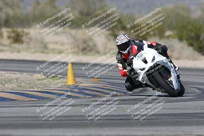 media/Jan-15-2026-Racers Edge (Thu) [[dfebeb70ab]]/3-B Group/Session 4 (Turn 5)/